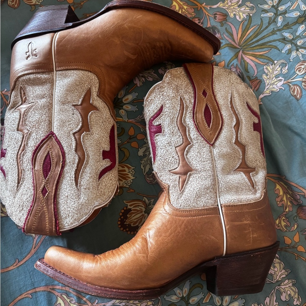 Frye Tan and Cream Western Boots